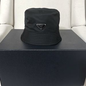Prada Re-Nylon bucket hat black